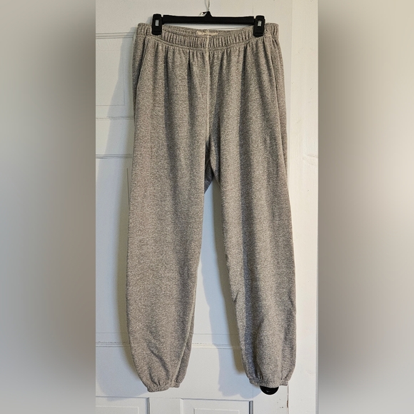 Buck Mason Gray Sweatshirt and Sweatpants Set - Picture 4 of 13